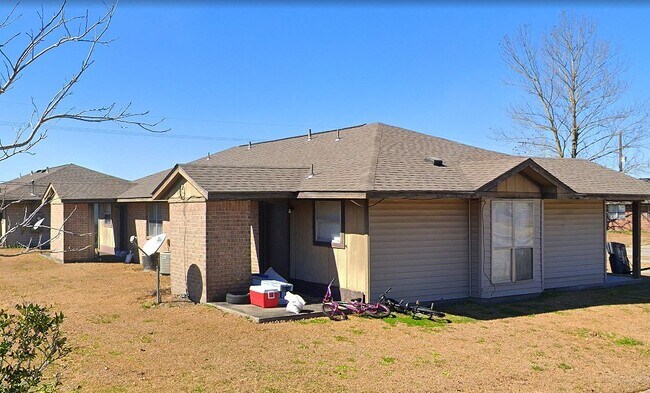 Building Photo - 771 Deforest Brown Ln
