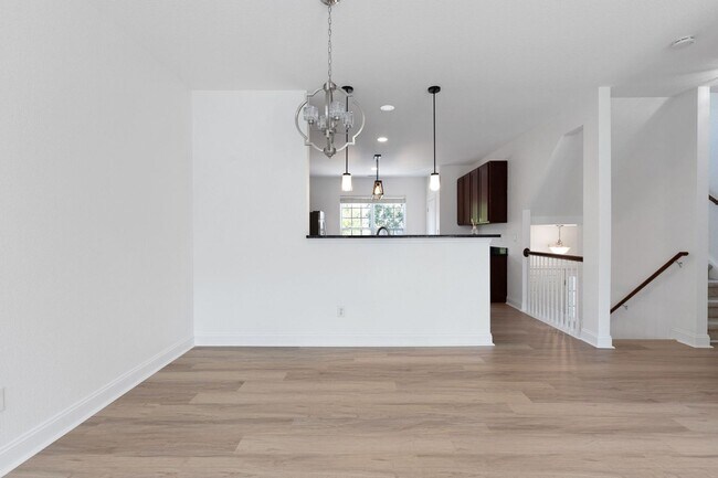 Building Photo - Stunning 3BR/3.5BA Townhome | 2,300+ Sq Ft...