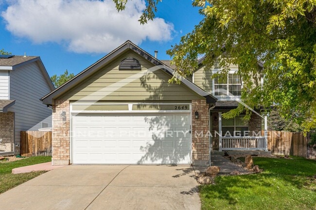 Single Family Home with 2 Car Garage and Central Air! - Single Family Home with 2 Car Garage and Central Air!