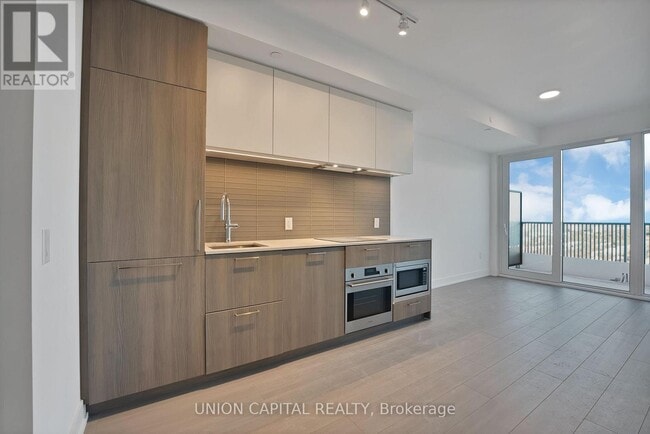 Building Photo - 36 Olive Ave