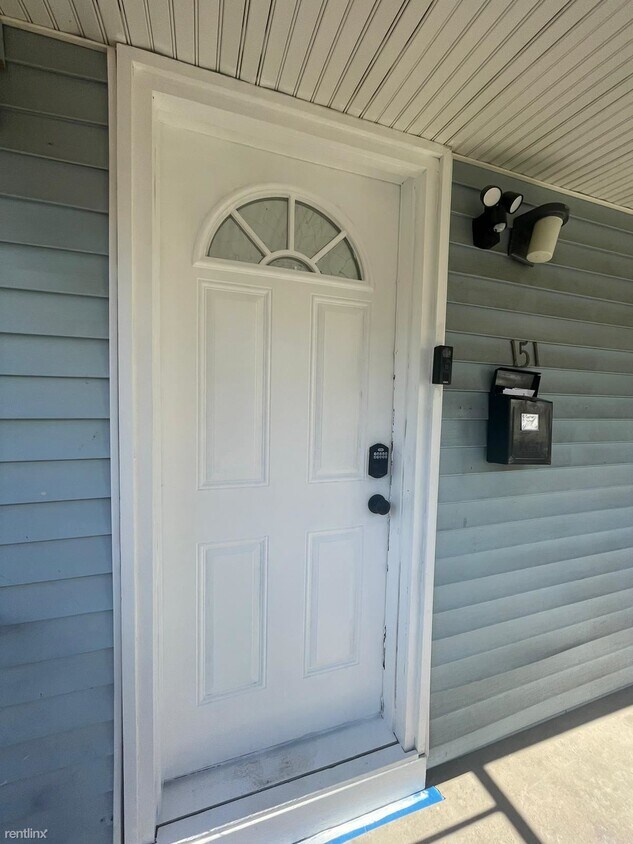 Foto del edificio - 5 br, 2 bath House - 151 Cherry Ann St