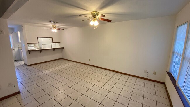 Building Photo - COOL 2/2.5 Timbers Home w/ Deck, Washer/Dr...