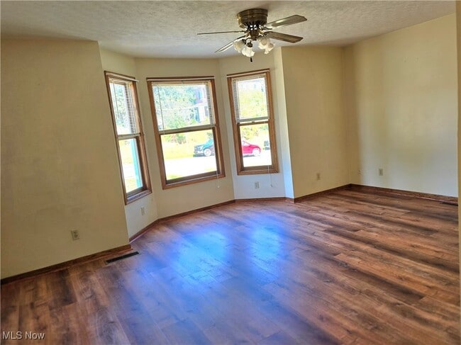 Building Photo - 866 McIntire Ave