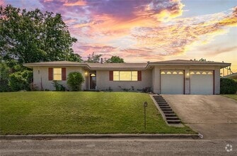 Building Photo - 4817 Trena St