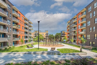 Building Photo - Les Berges du Canal