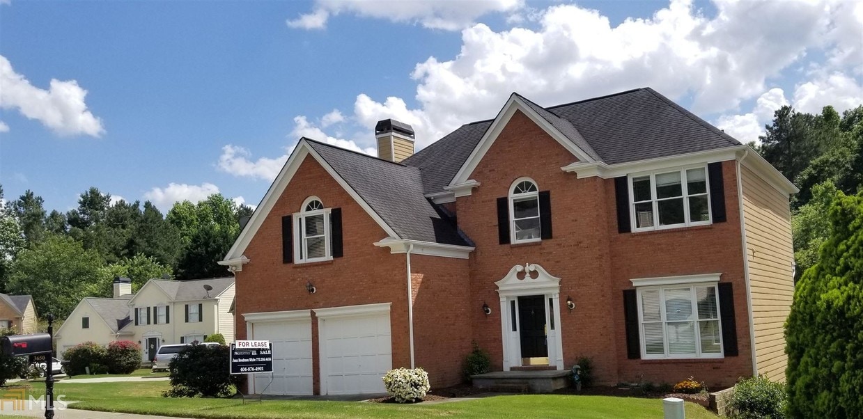 Primary Photo - 3650 Longlake Dr
