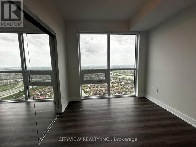 Building Photo - 430-4430 Square One Dr