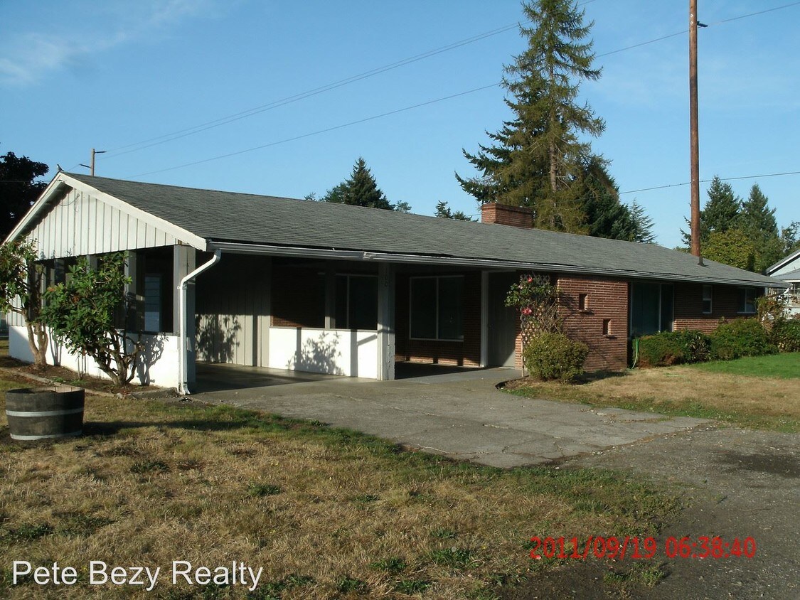 100 Fremont Ave, Centralia, WA 98531 House Rental in Centralia, WA