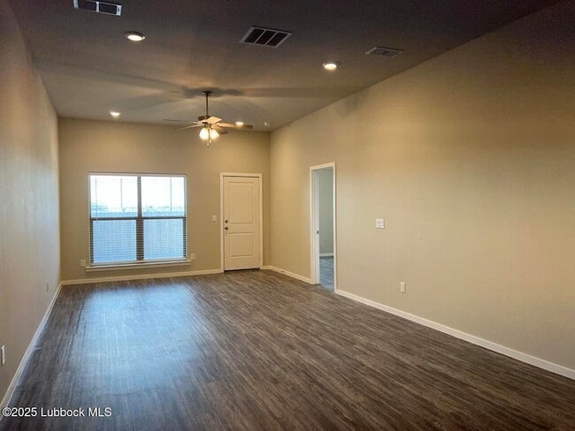 Building Photo - 2104 N Avenue K