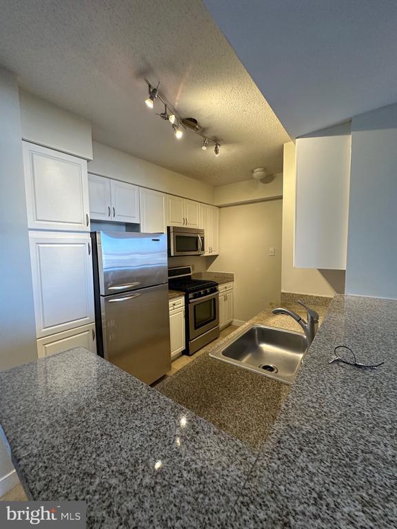 Foto del edificio - 555 Massachusetts Ave NW