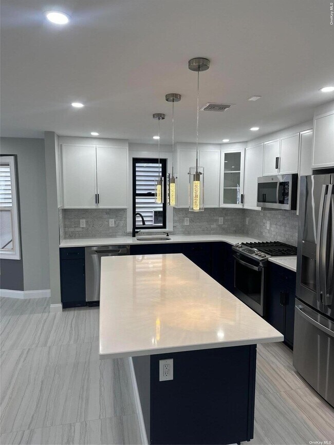Foto del edificio - 233 E Fulton St
