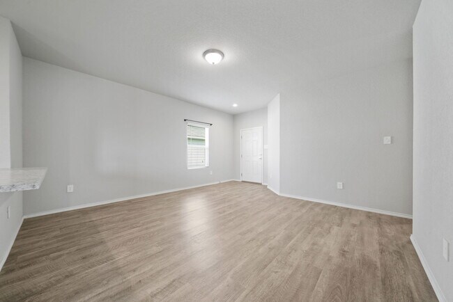 Building Photo - 7315 Marina Del Rey