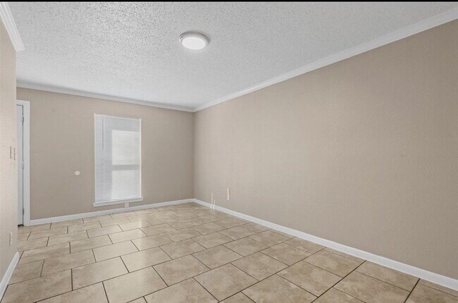 Foto del edificio - Spacious & Modernized Duplex Living in Southwest Fort Worth
