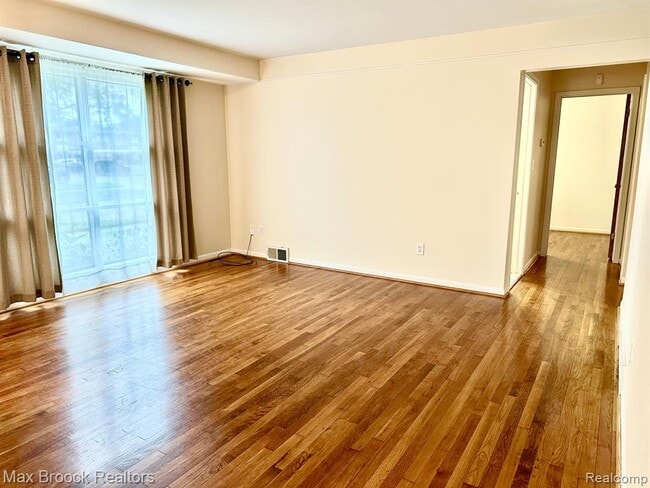 Foto del edificio - 1619 Poplar Ave