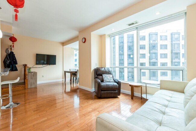 Foto del edificio - 20 Newport Pkwy
