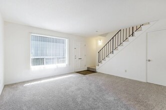 Building Photo - 9717 SE 43rd Ave