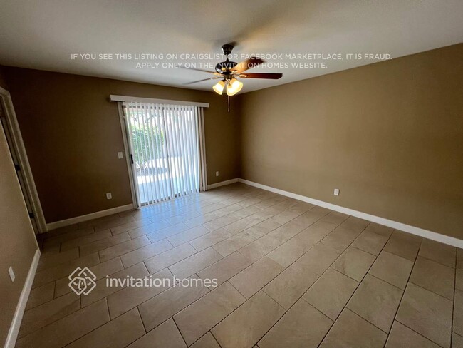 Foto del edificio - 15709 W Watson Ln