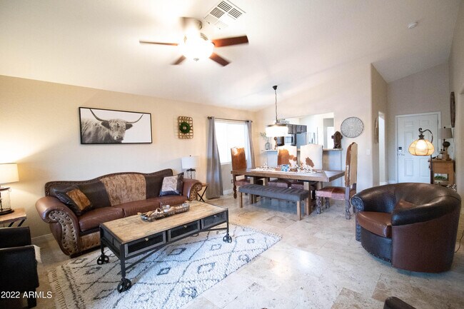 Foto del edificio - 4605 E Matt Dillon Trail