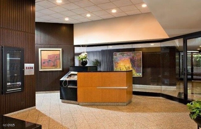 Foto del edificio - 771 N Dearborn St
