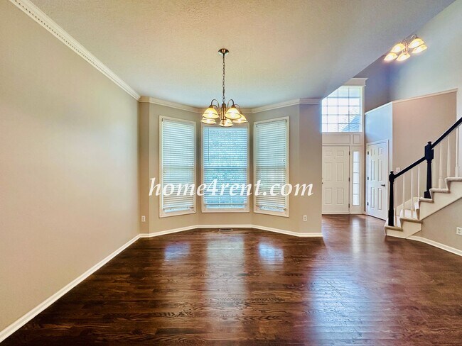 Foto del edificio - Blue Valley Schools, Walking Distance to Elementary School and Neighborhood Pool!