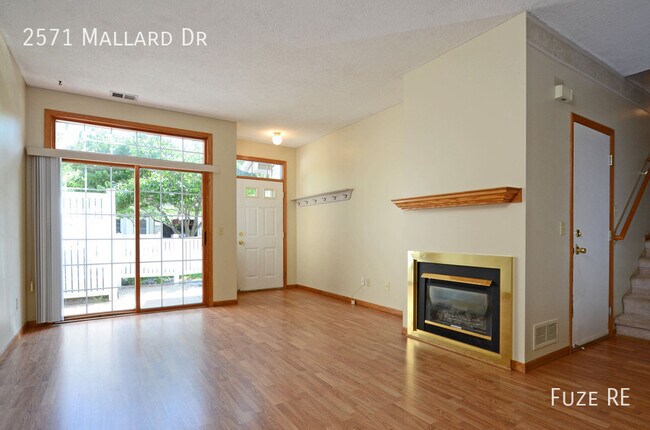 Foto del edificio - 2571 Mallard Dr
