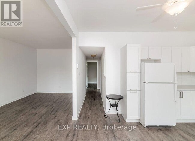 Building Photo - 3203 Principale St