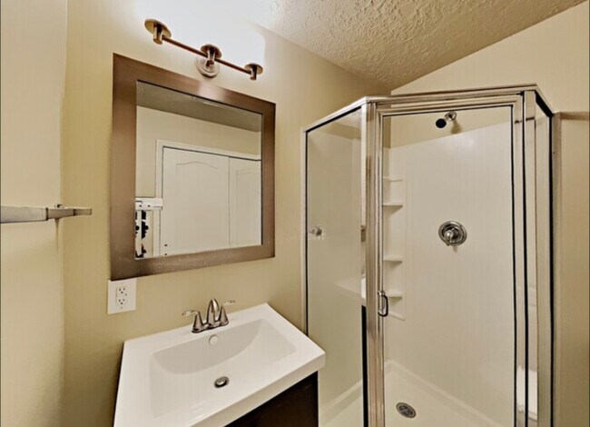Building Photo - 5734 S 5630 W