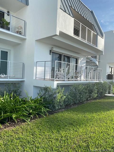 Foto del edificio - 166 Harbor Dr