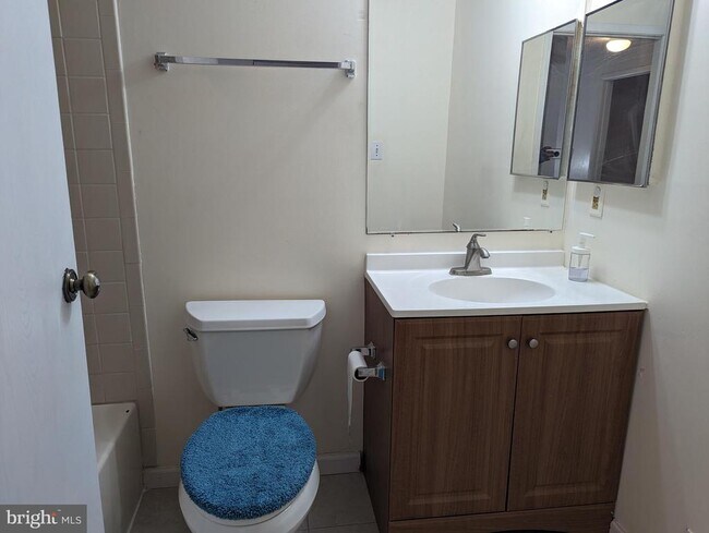 Foto del edificio - 9119 Aspenpark Ct