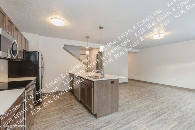 Foto del edificio - 4003 NW Cedarwood Ln