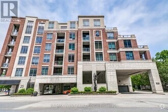 Building Photo - 25-325 Earlington Ave