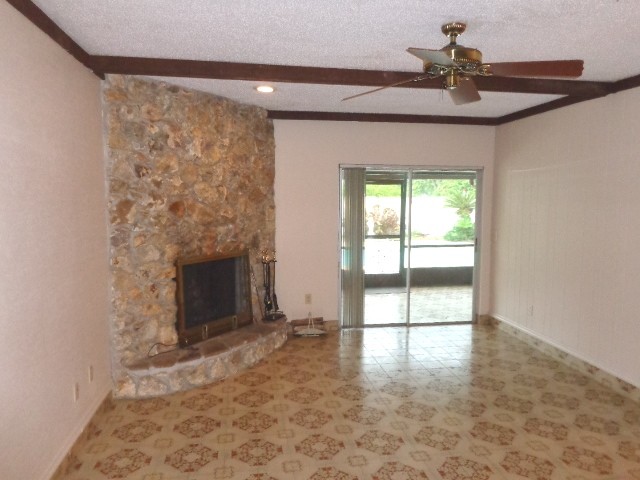 Foto del edificio - 8891 Butternut Blvd