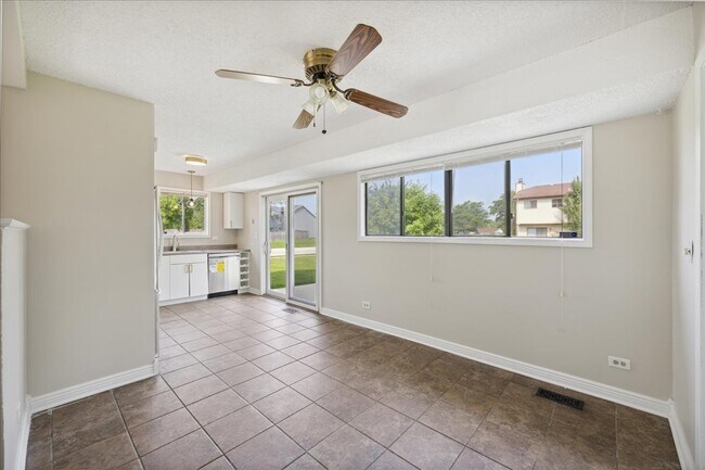 Building Photo - 3149 Timber Hill Ln
