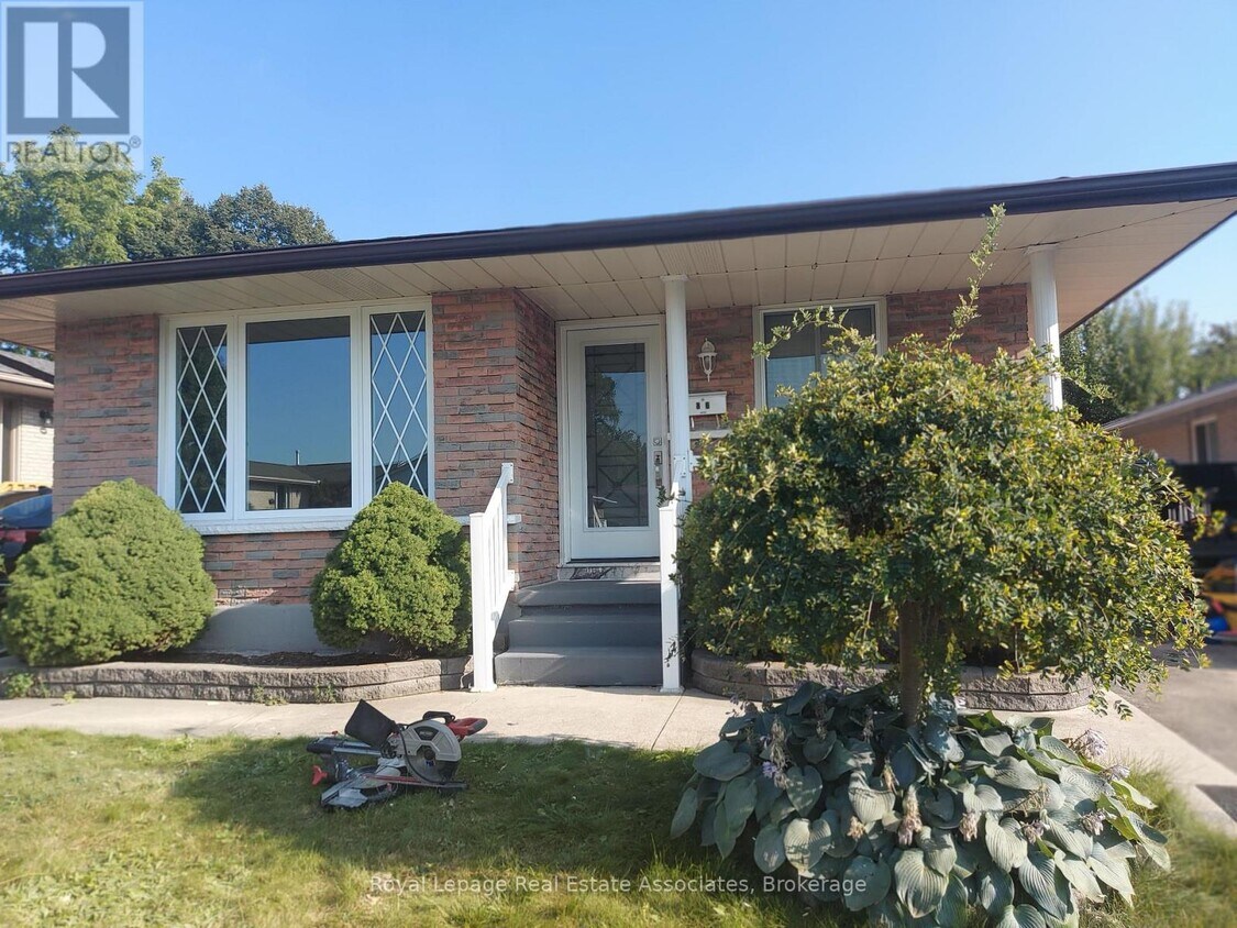 Photo principale - 86 Overlea Crescent