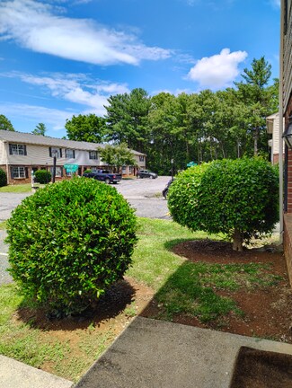 Building Photo - 33 Fonda Dr