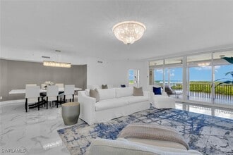 Building Photo - 435 Dockside Dr