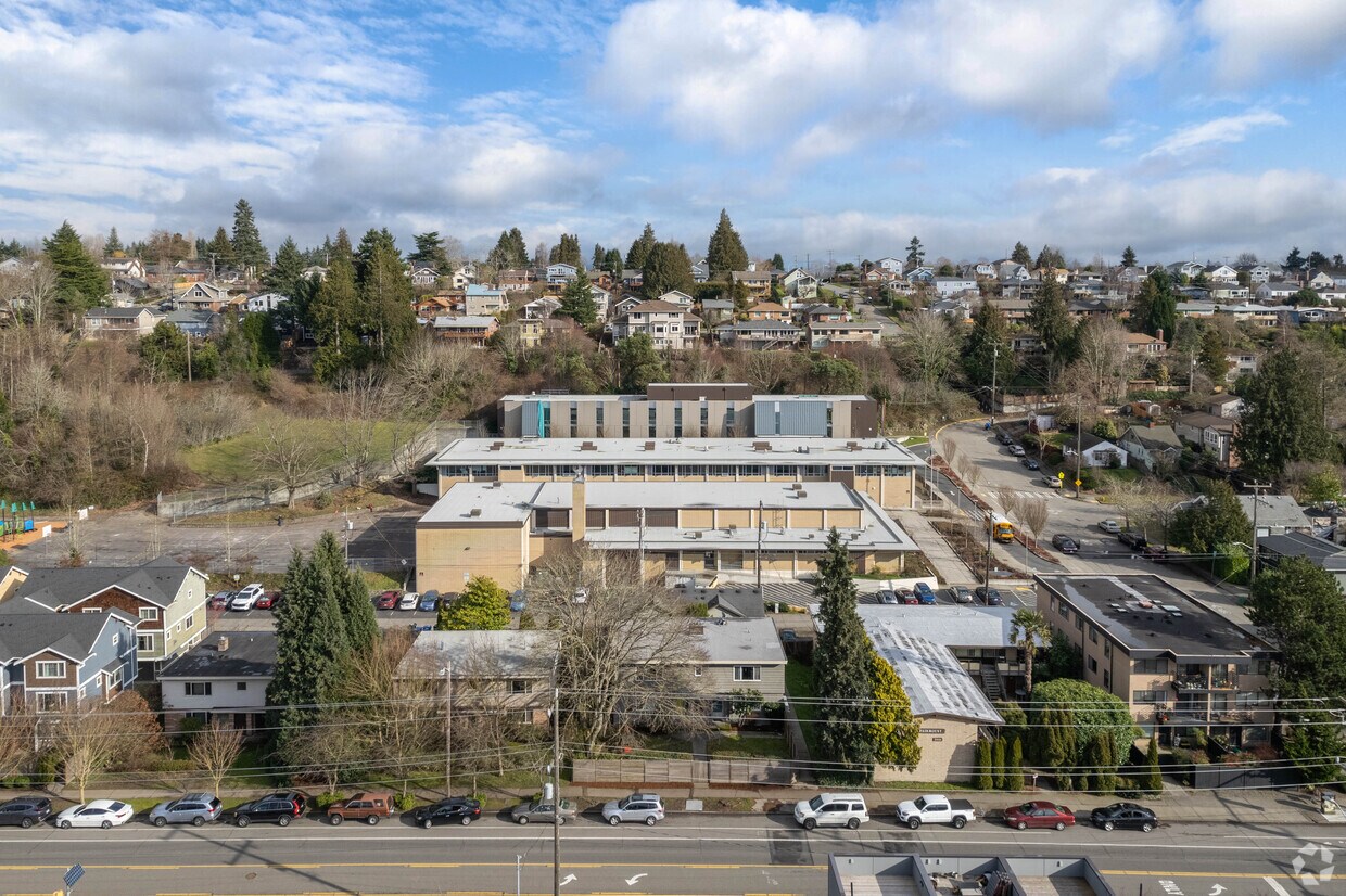 Exterior - 5440 Fauntleroy Way SW