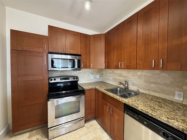 Building Photo - 1509 Holman St