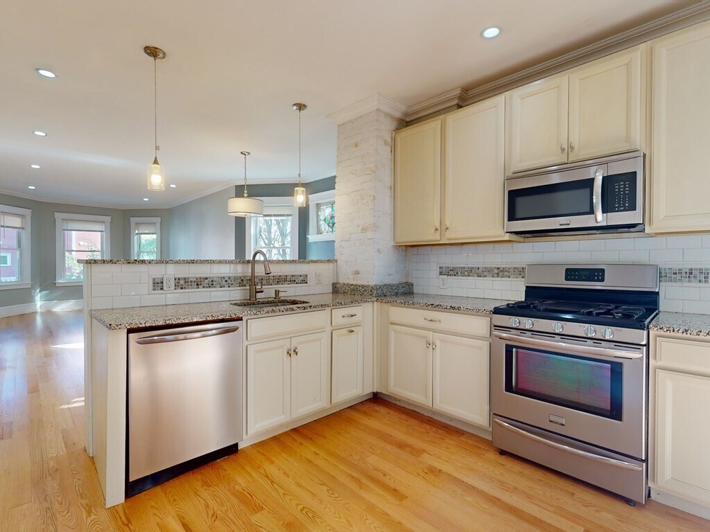 21 Pond St Unit 2, Boston, MA 02125 Apartments in Boston, MA