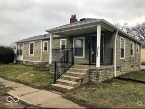 Building Photo - 3785 Caroline Ave