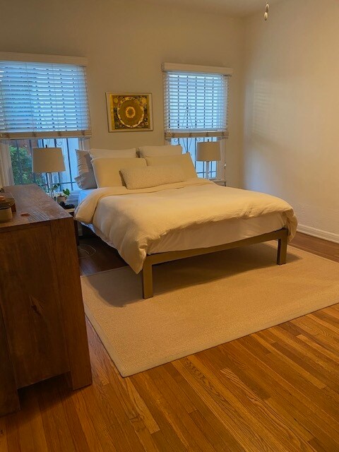 Dormitorio - 464 N Spaulding Ave