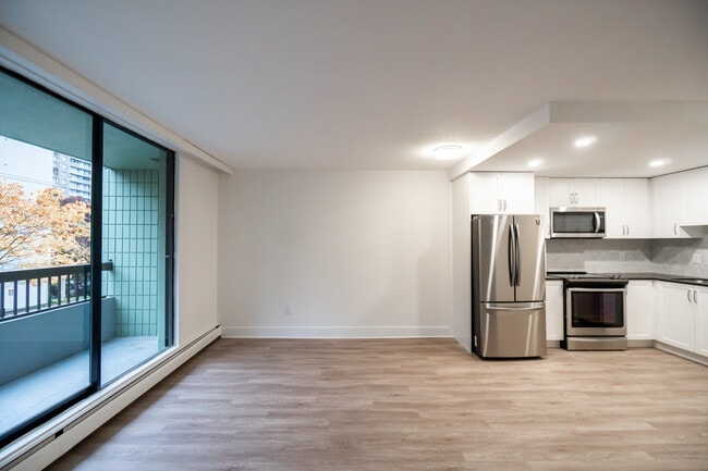 Building Photo - 1348 Barclay Street