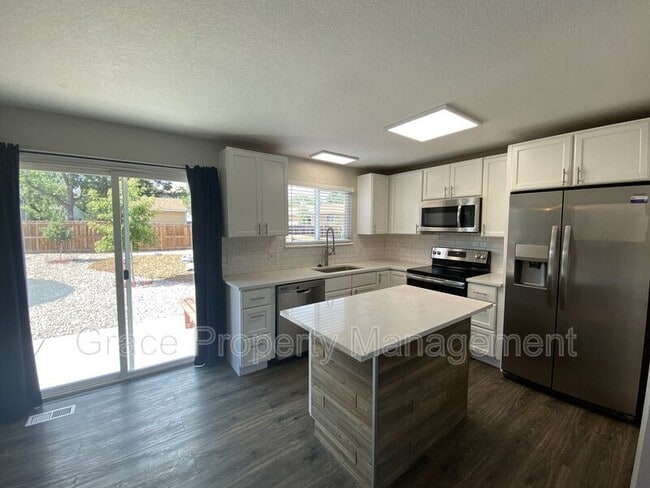 Foto del edificio - 9371 Bellaire Dr