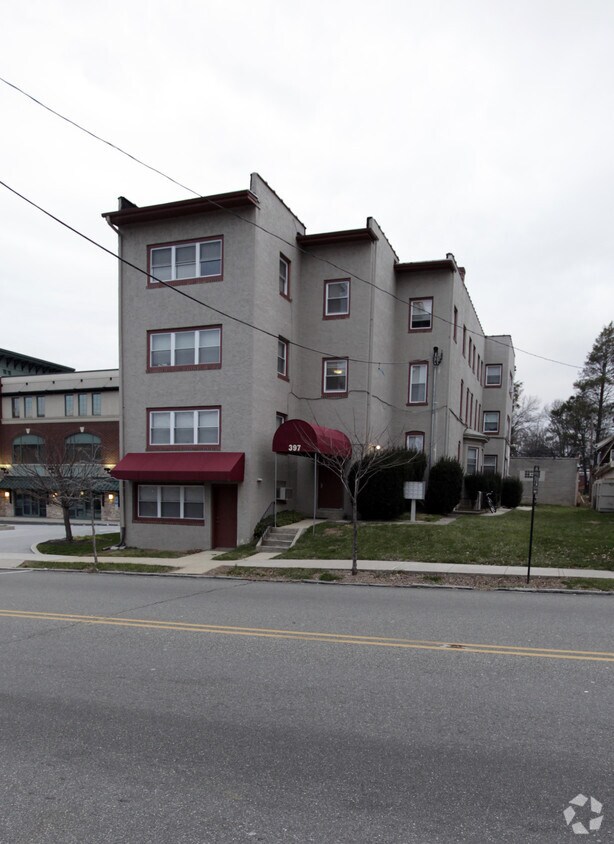 Primary Photo - 397 E Baltimore Ave