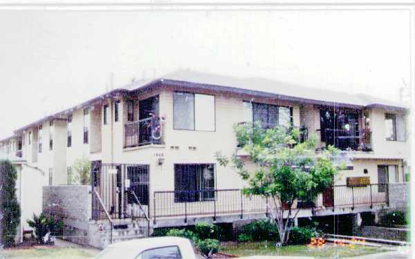 Building Photo - 1448 Stanley Ave