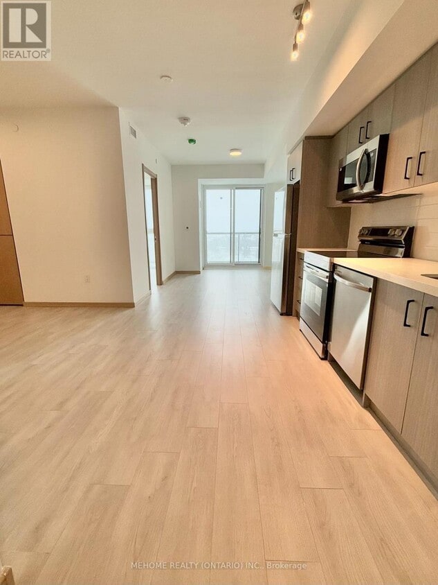 Primary Photo - 3429-B3429 Sheppard Ave E