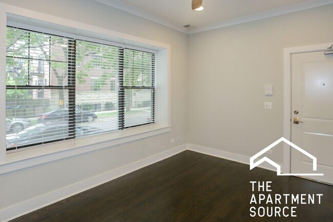 Photo - 1946 W Nelson St Townhome
