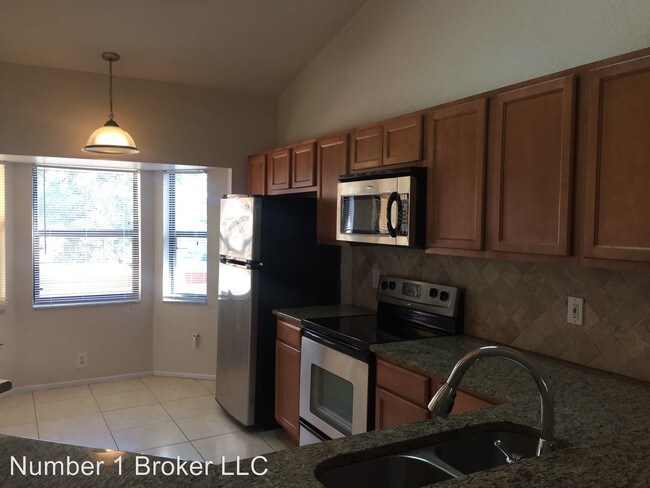 Foto del edificio - 7709 Sugar Bend Dr