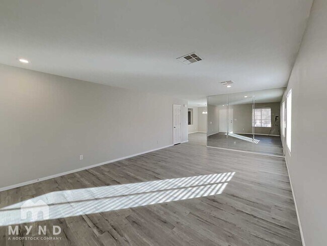 Foto del edificio - 5910 Hilmont St