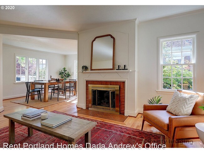 Building Photo - 2 br, 1 bath House - 3641 NE 68th Ave